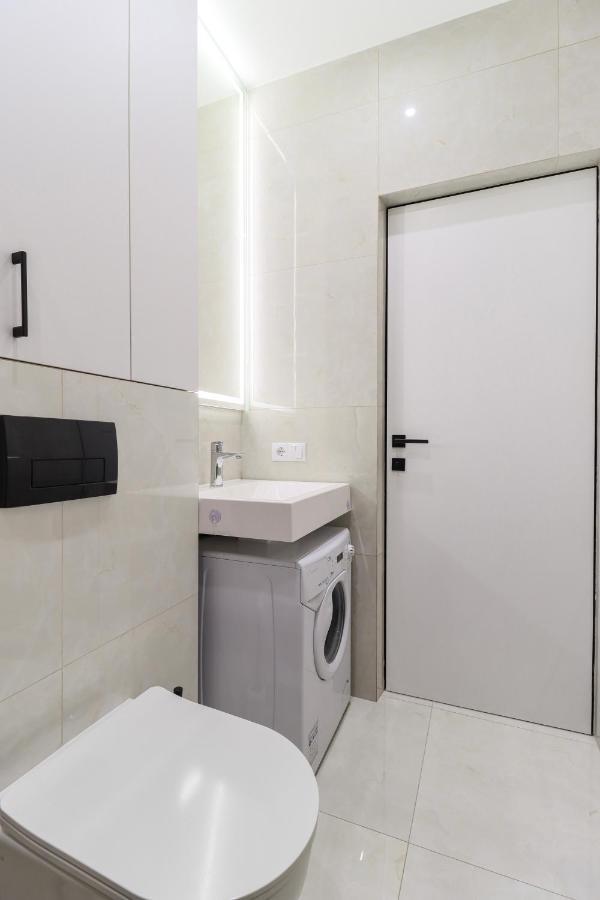 Lviv City Center - Light Apartment Екстериор снимка